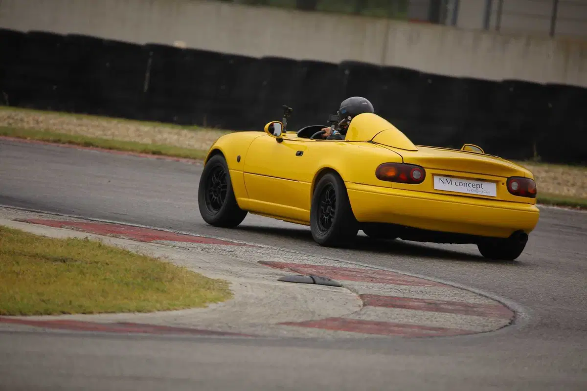 Mazda MX-5 Gorgona NM Concept, come va in pista la barchetta da 184 CV su 830 kg (20)