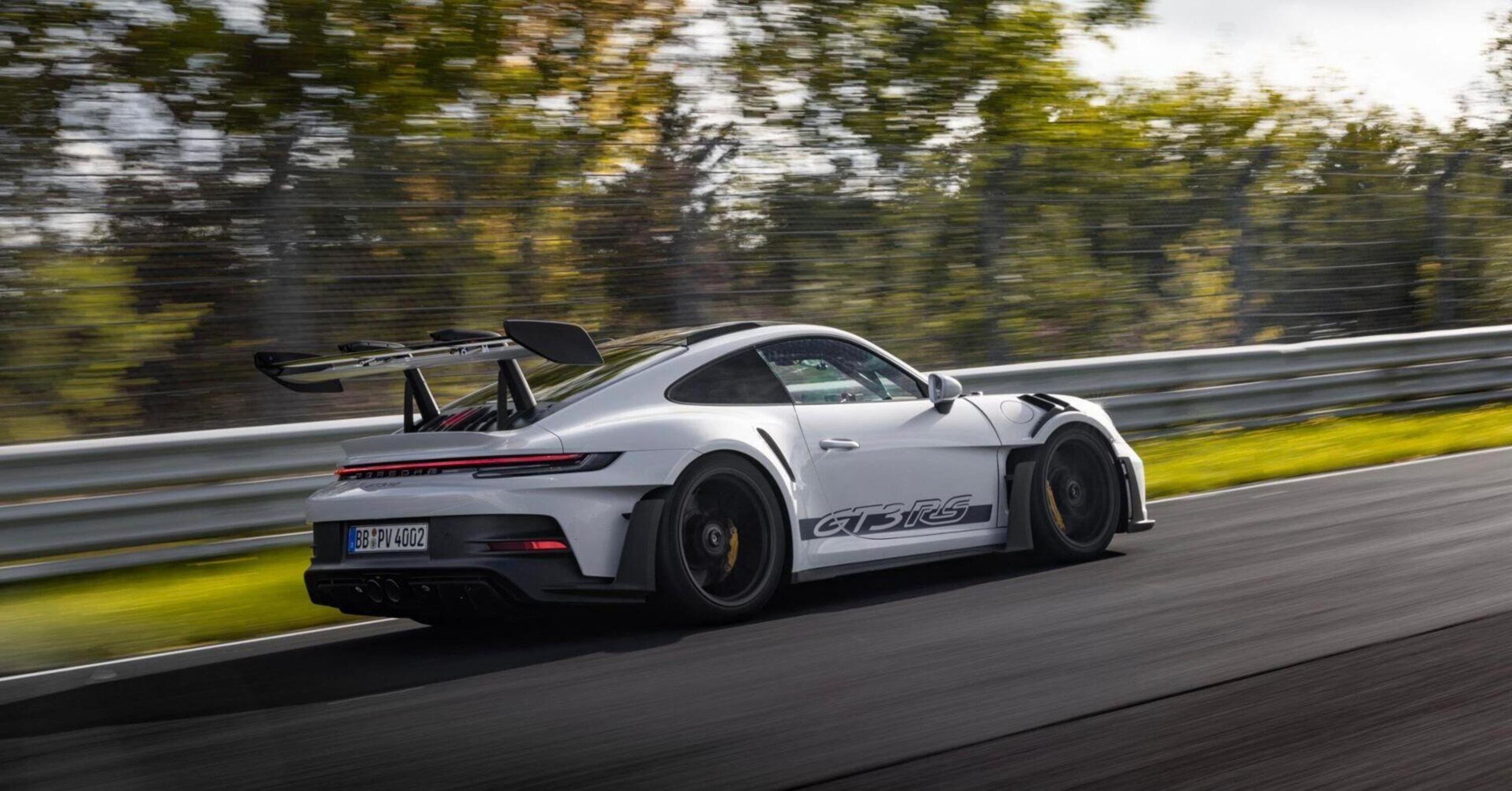 Porsche 911 GT3 RS al Nurburgring in 6 minuti e 49 [VIDEO]