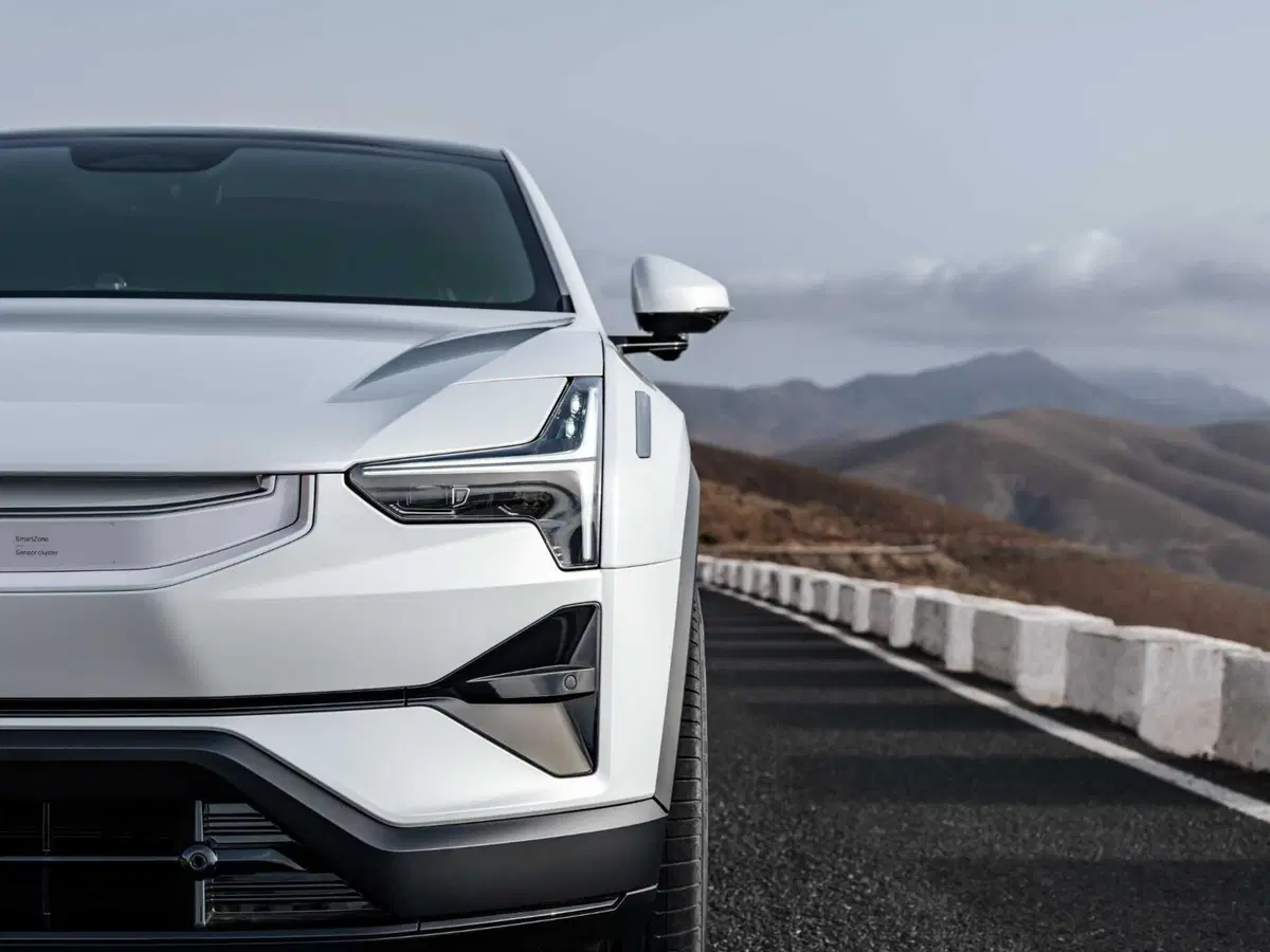 Polestar 3: ora c'è anche SUV e arriverà presto in Italia, da 89.900 euro (25)