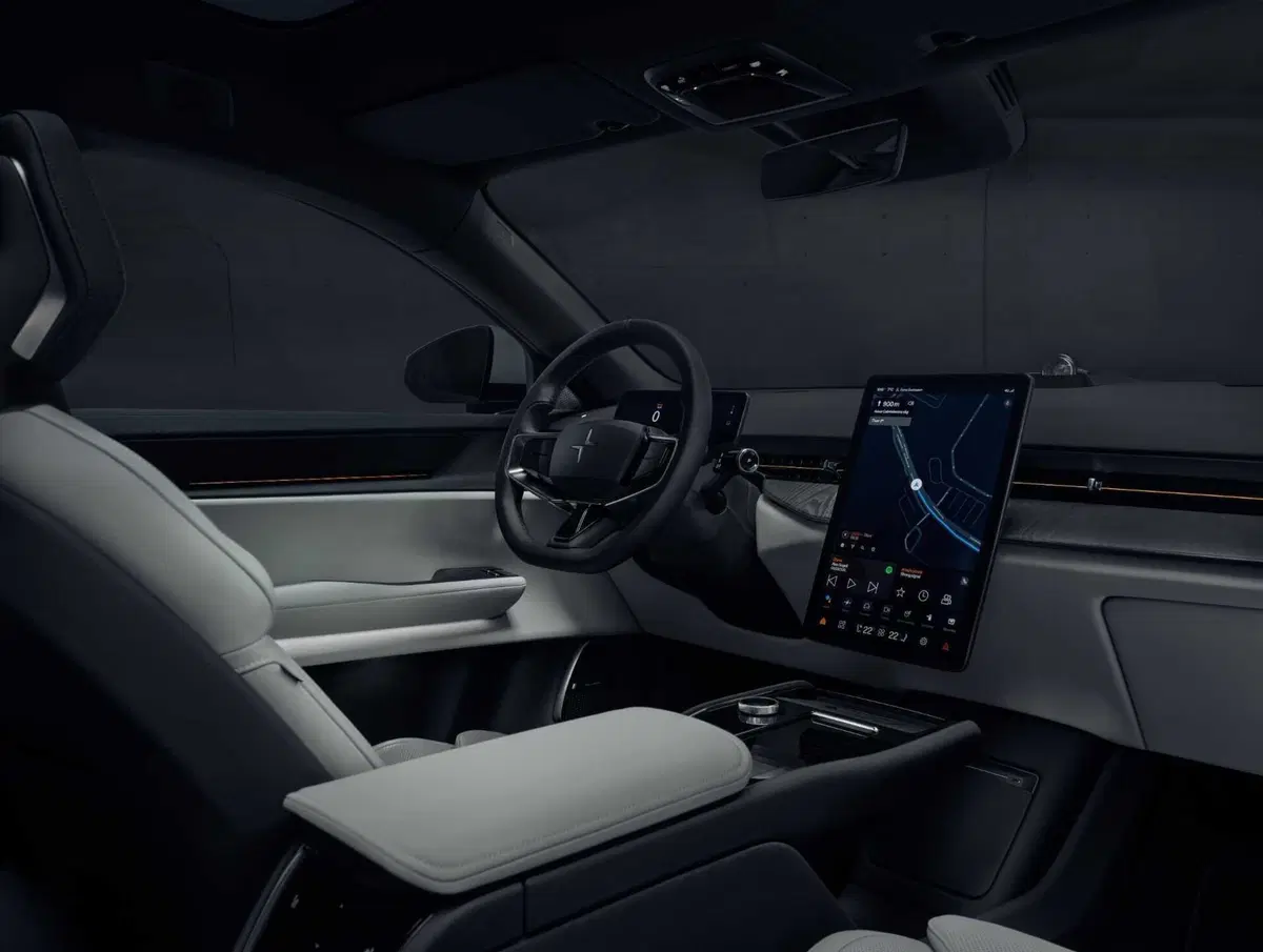 Polestar 3: ora c'è anche SUV e arriverà presto in Italia, da 89.900 euro (35)