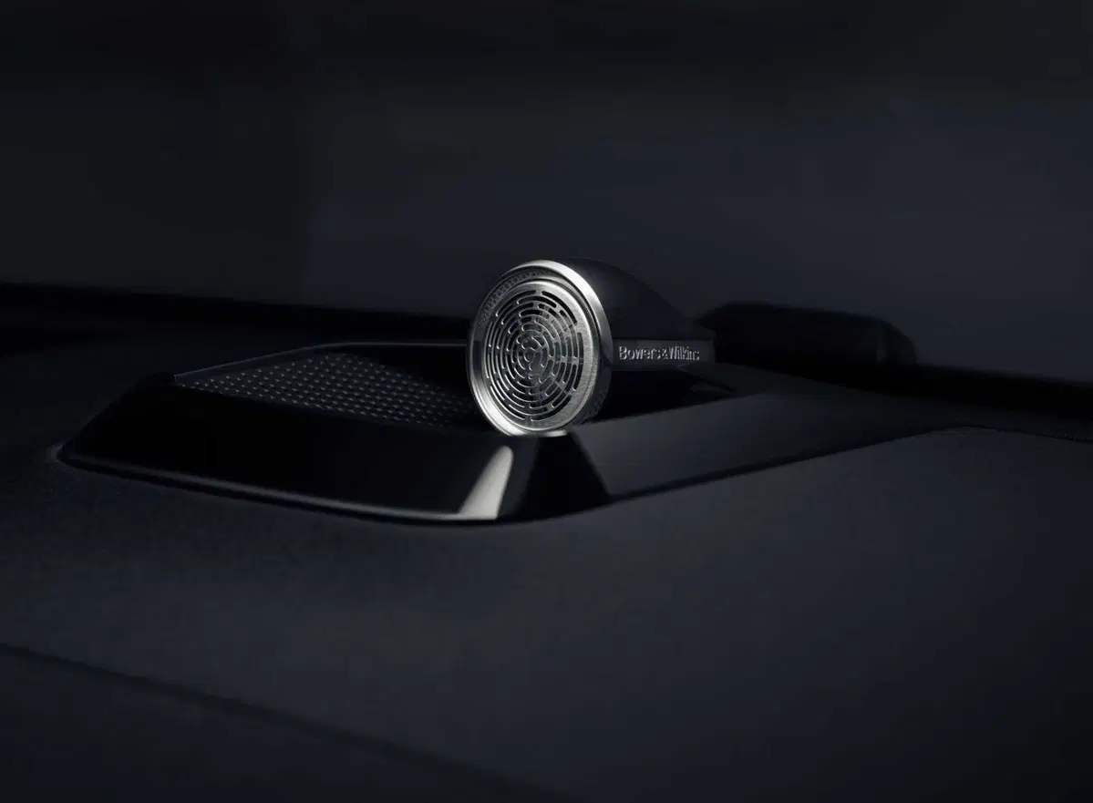 Polestar 3: ora c'è anche SUV e arriverà presto in Italia, da 89.900 euro (38)