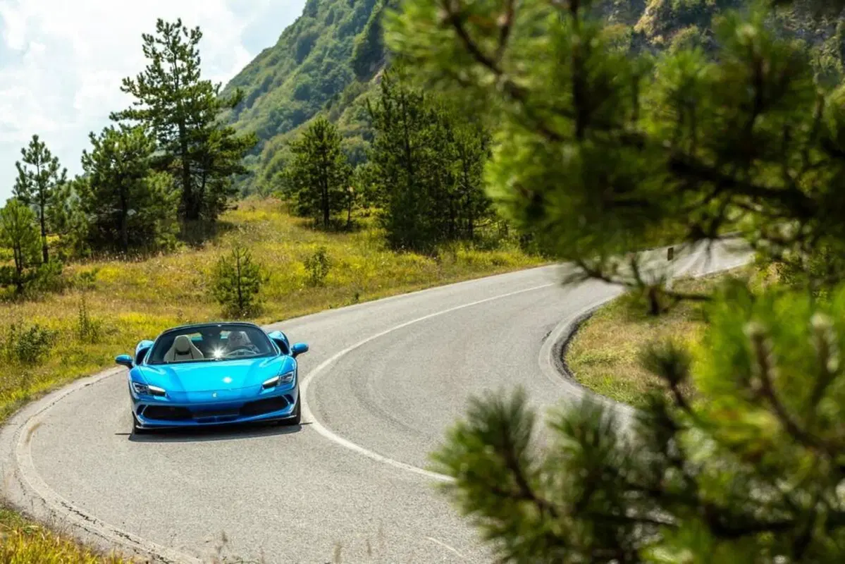 Ferrari 296 GTS: è lei che ti può esaltare più di ogni altra (tranne una...) (21)