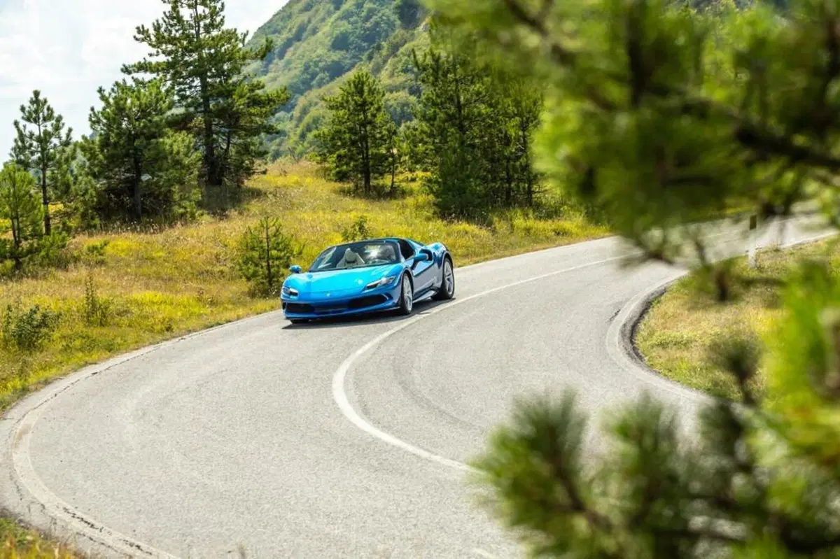 Ferrari 296 GTS: è lei che ti può esaltare più di ogni altra (tranne una...) (31)