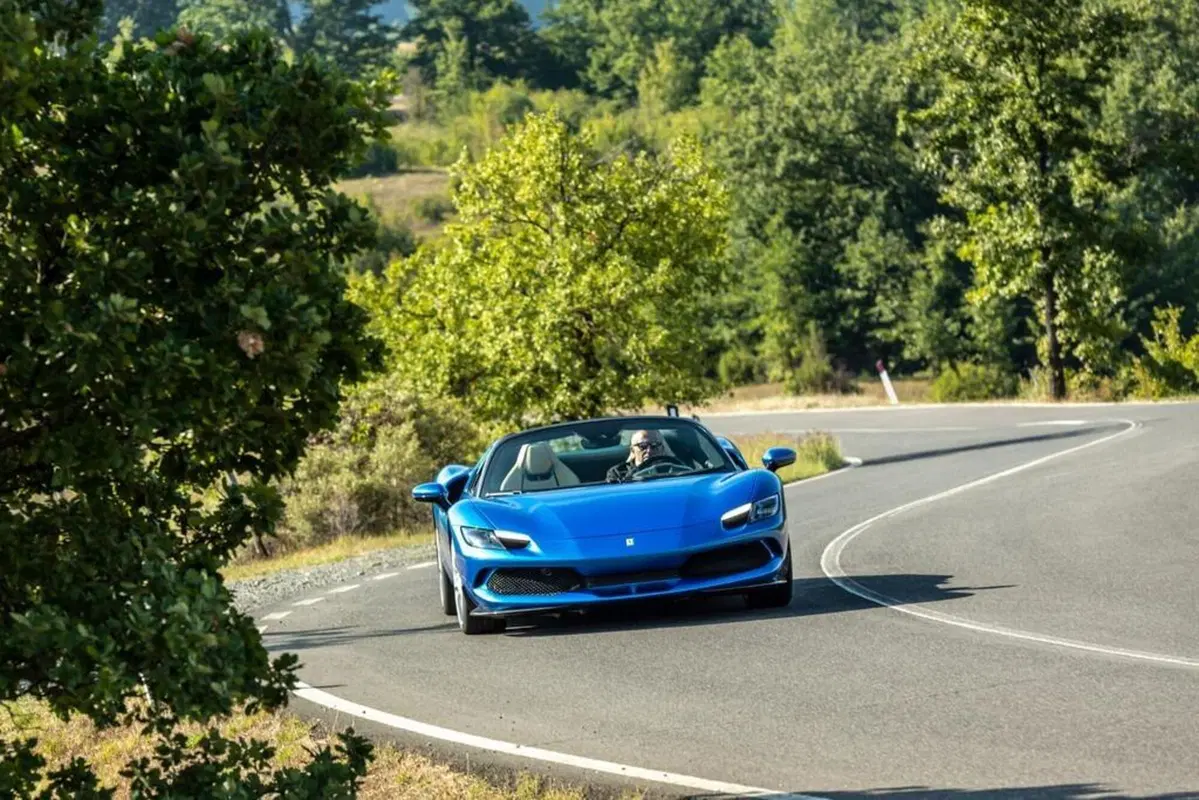 Ferrari 296 GTS: è lei che ti può esaltare più di ogni altra (tranne una...) (28)