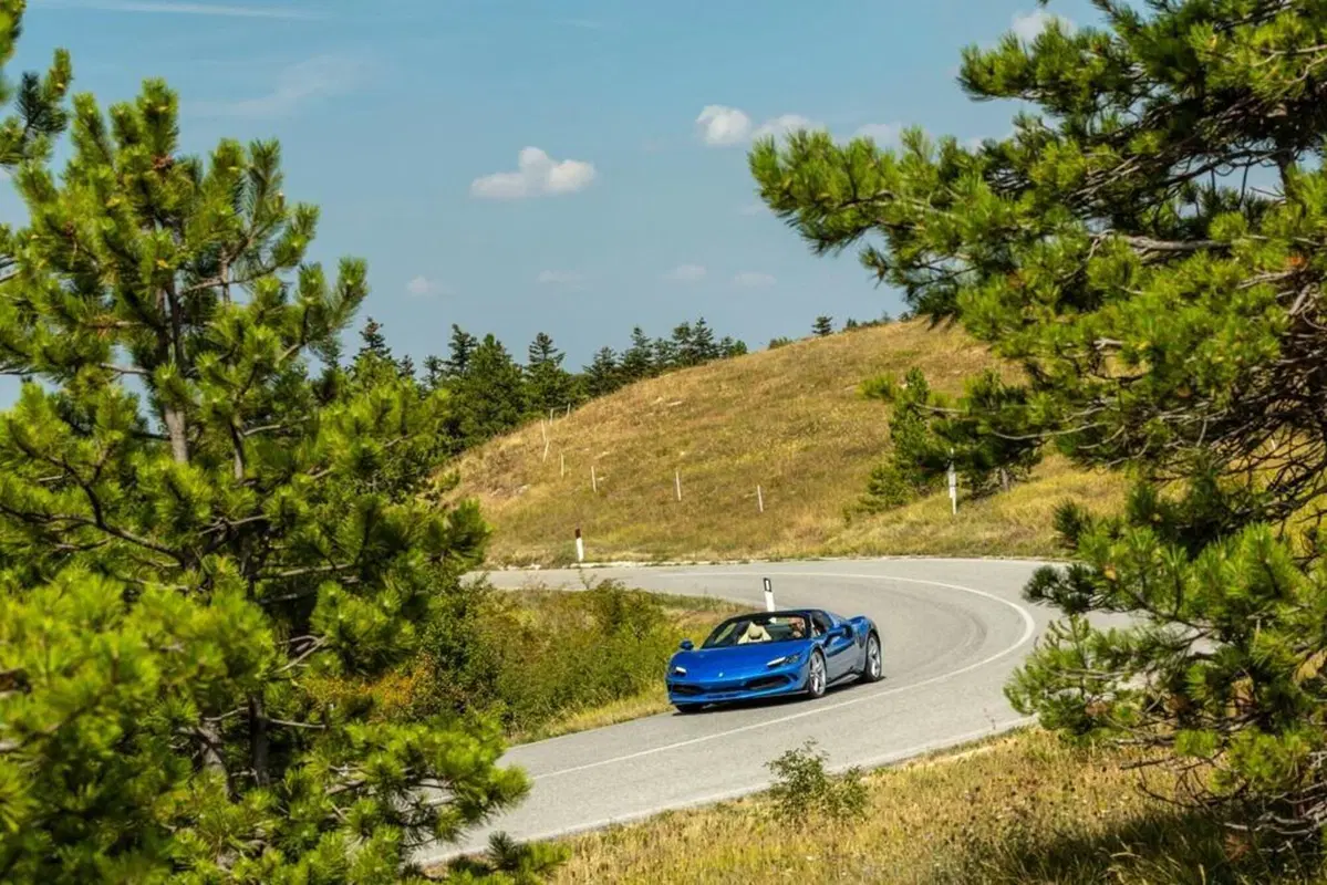 Ferrari 296 GTS: è lei che ti può esaltare più di ogni altra (tranne una...) (34)