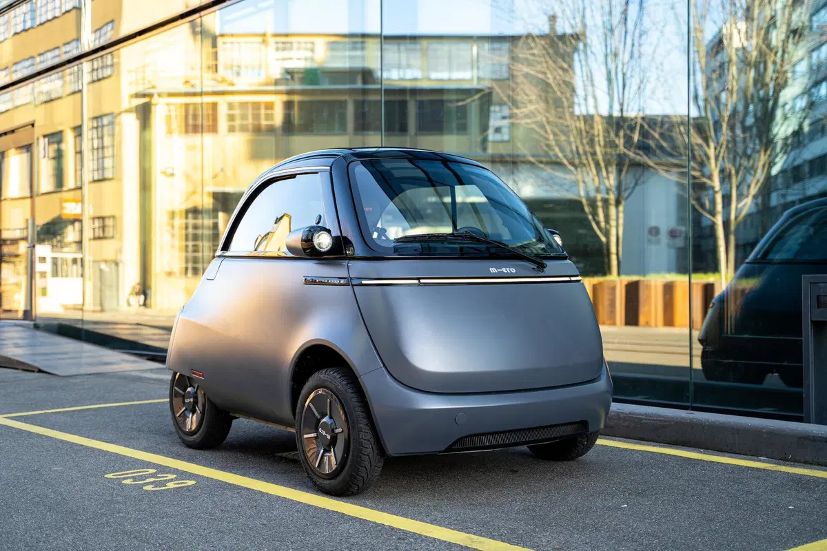Microlino a Parigi 2022: la Isetta del nuovo millennio ha due nuove versioni al Salone (4)
