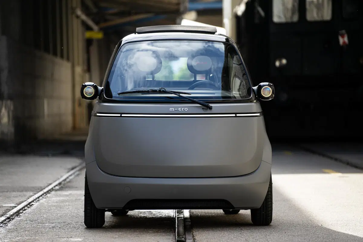 Microlino a Parigi 2022: la Isetta del nuovo millennio ha due nuove versioni al Salone (27)