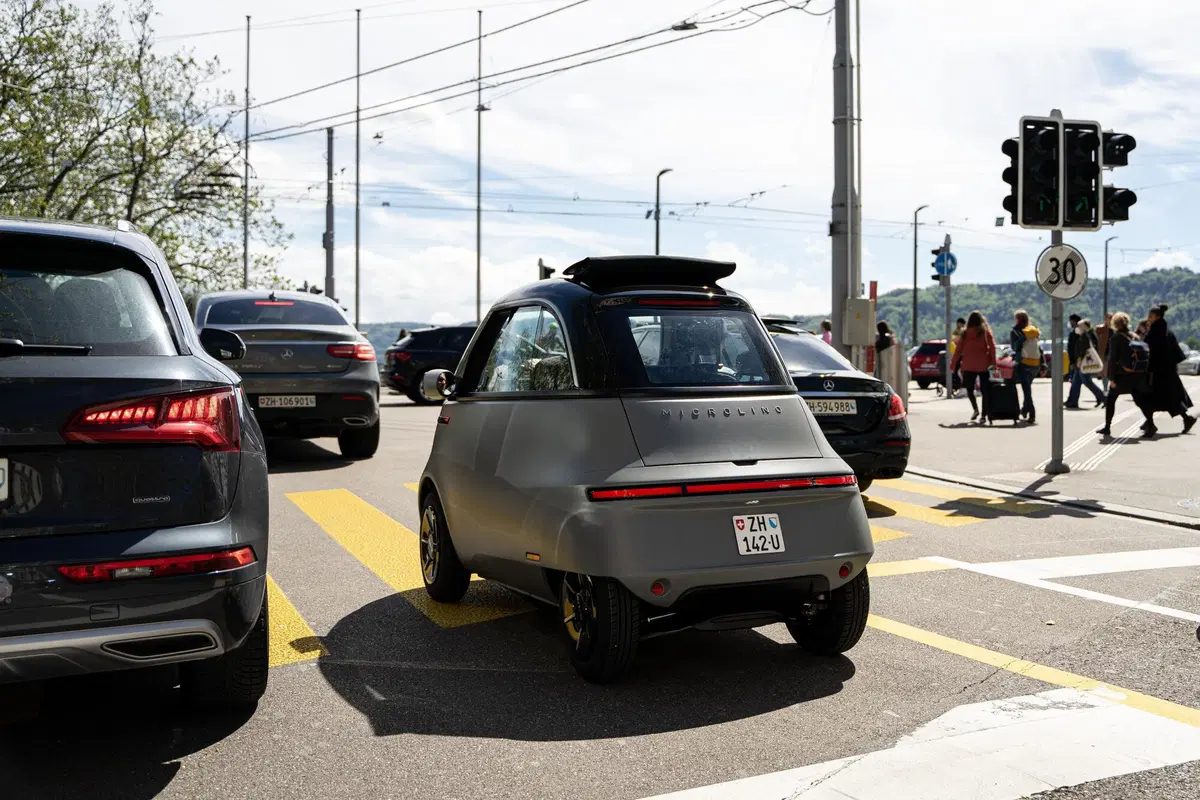 Microlino a Parigi 2022: la Isetta del nuovo millennio ha due nuove versioni al Salone (33)
