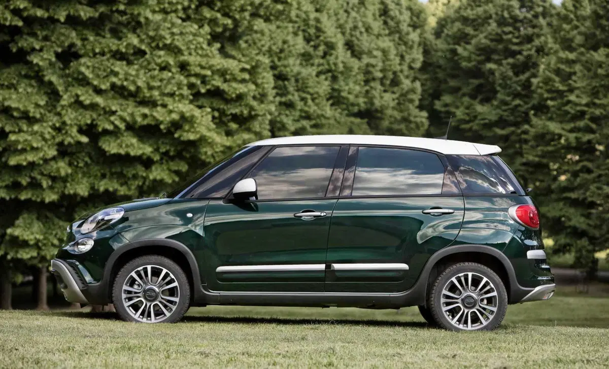 Fiat 500L 1.3 Multijet 95 CV Red (2)