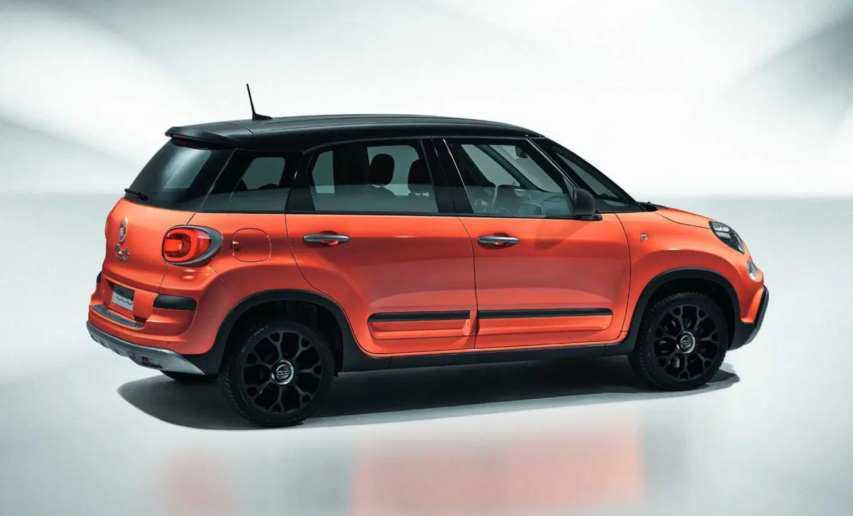 Fiat 500L 1.3 Multijet 95 CV Red (4)