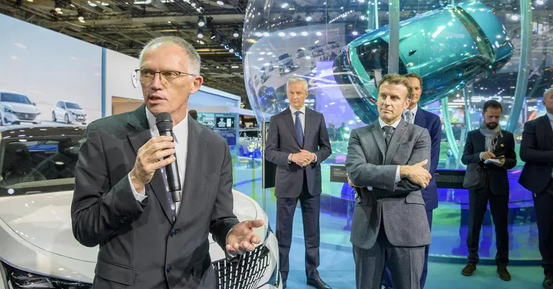 Altri sei modelli elettrici fatti in Francia: Tavares &egrave; d'accordo con Macron, ma chiede barriere per arginare le case cinesi