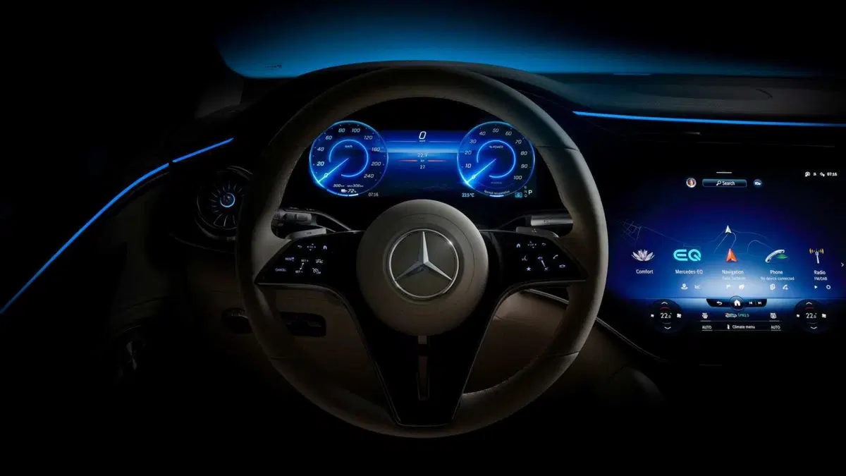 Mercedes-Benz EQS SUV (2022-->>) (15)