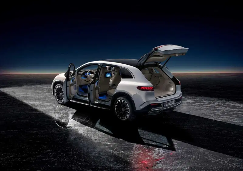 Mercedes-Benz EQS SUV (2022-->>) (11)