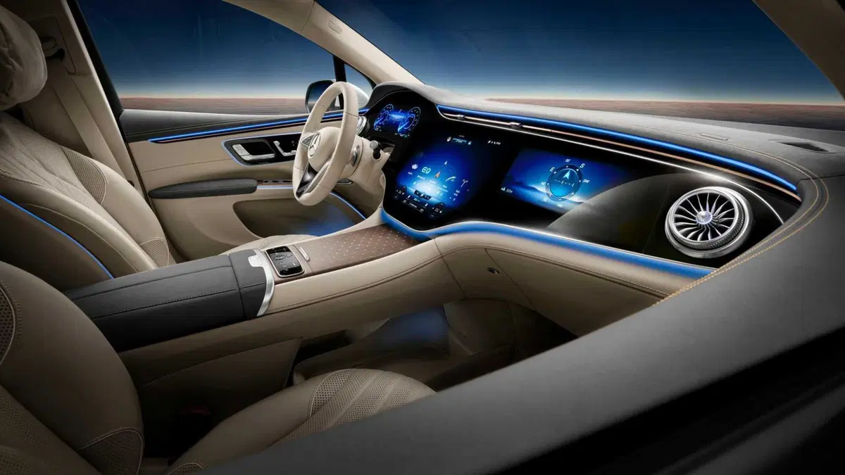 Mercedes-Benz EQS SUV (2022-->>) (13)