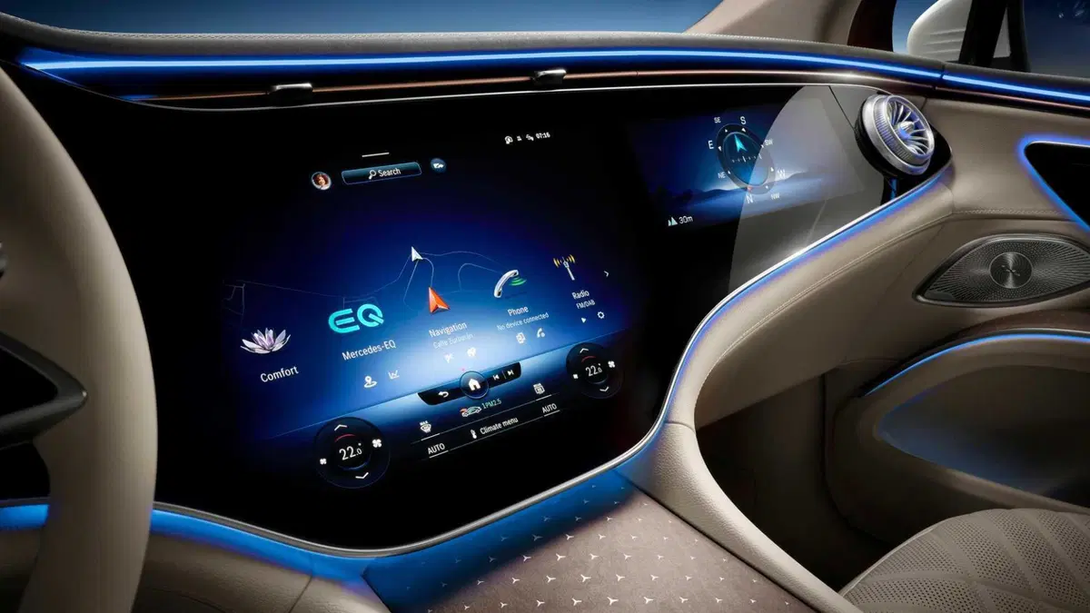 Mercedes-Benz EQS SUV (2022-->>) (16)