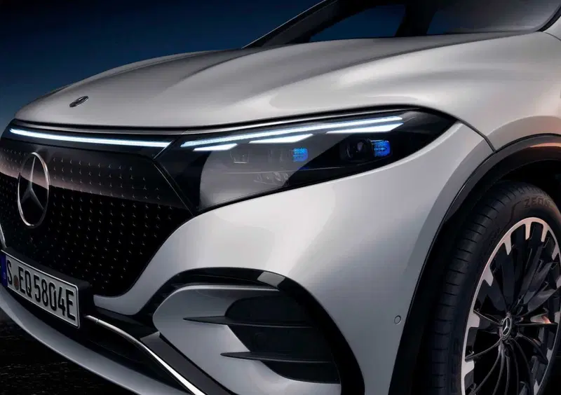 Mercedes-Benz EQS SUV (2022-->>) (21)