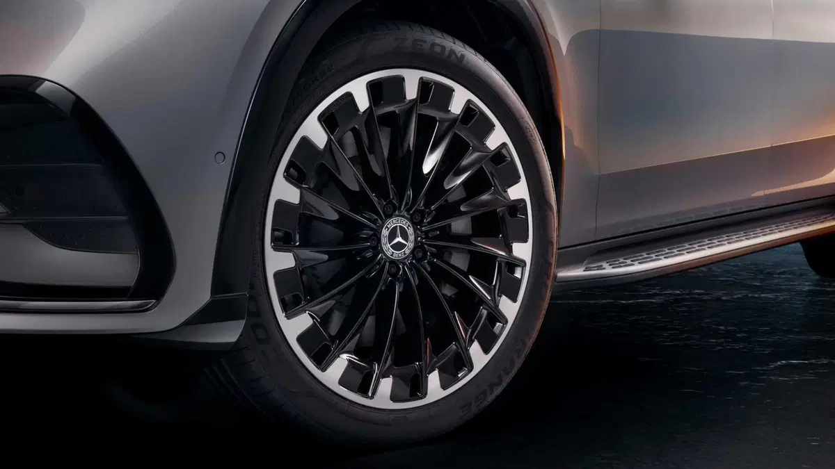 Mercedes-Benz EQS SUV (2022-->>) (23)