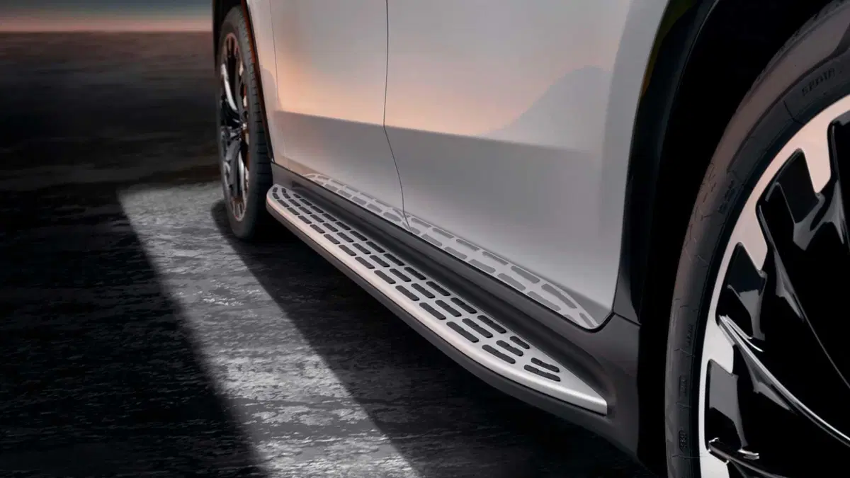 Mercedes-Benz EQS SUV (2022-->>) (24)