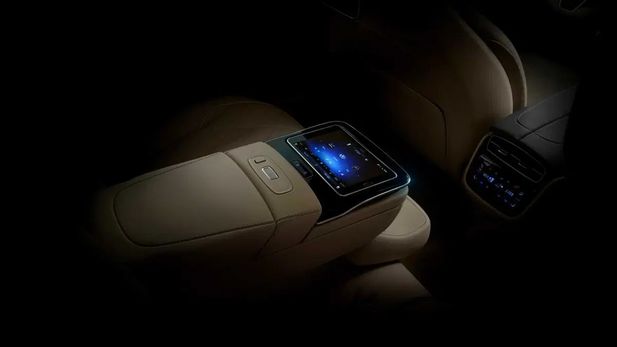 Mercedes-Benz EQS SUV (2022-->>) (19)