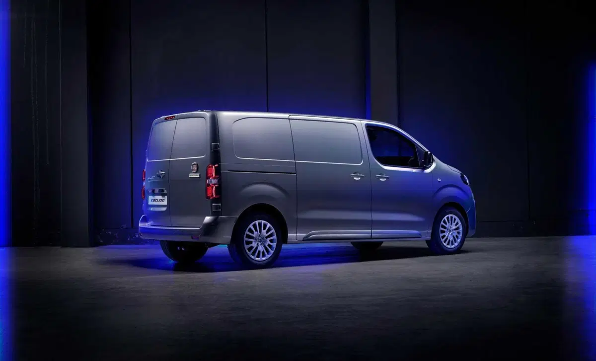 Fiat E-Scudo Furgone ev 50kWh L2H1 (Business) (4)