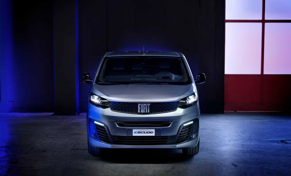 Fiat E-Scudo Furgone ev 50kWh L2H1 (Business) (6)