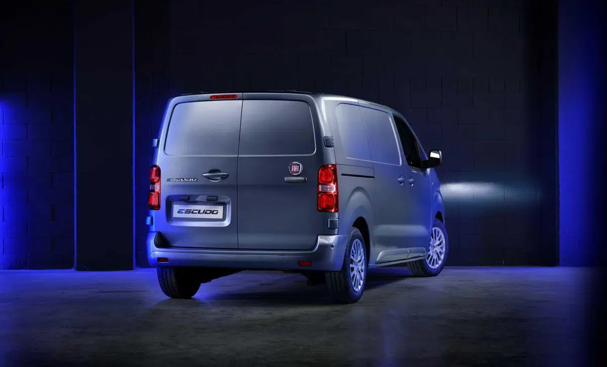 Fiat E-Scudo Furgone ev 50kWh L2H1 (Business) (5)