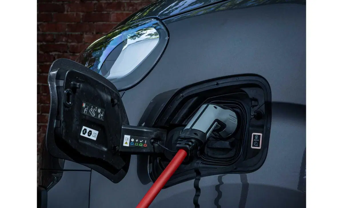 Fiat E-Scudo Furgone ev 50kWh L2H1 (Business) (12)