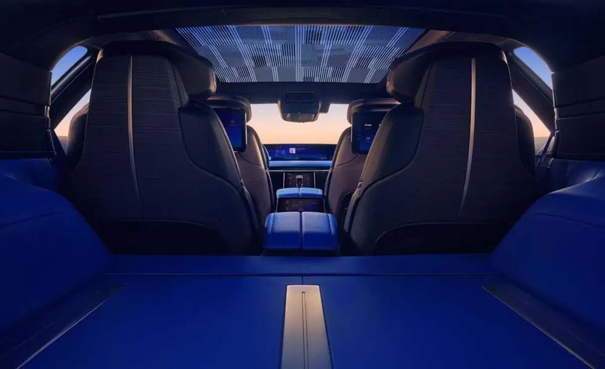 Cadillac Celestiq: l'auto migliore del mondo? In concorrenza con Rolls Royce e Bentley  (4)