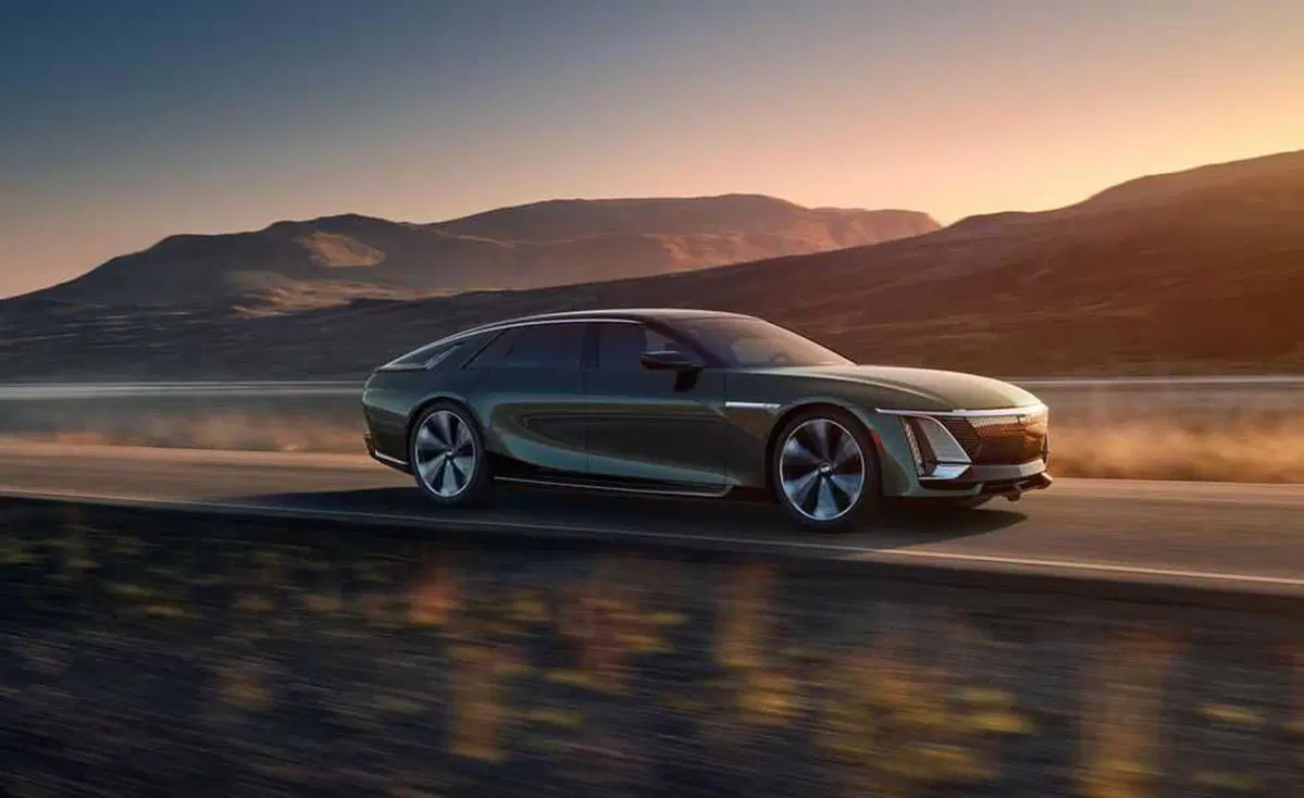 Cadillac Celestiq: l'auto migliore del mondo? In concorrenza con Rolls Royce e Bentley  (3)