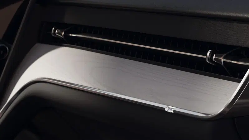 Volvo EX90, interni "verdi" ma lussuosi, ecco i dettagli