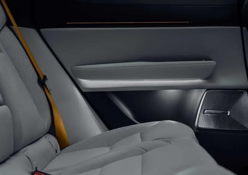 Polestar Polestar 3 (2022-->>) (38)