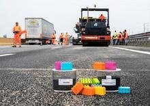Il nuovo asfalto fatto coi Lego e altra plastica: la Milano-Torino è la prima autostrada