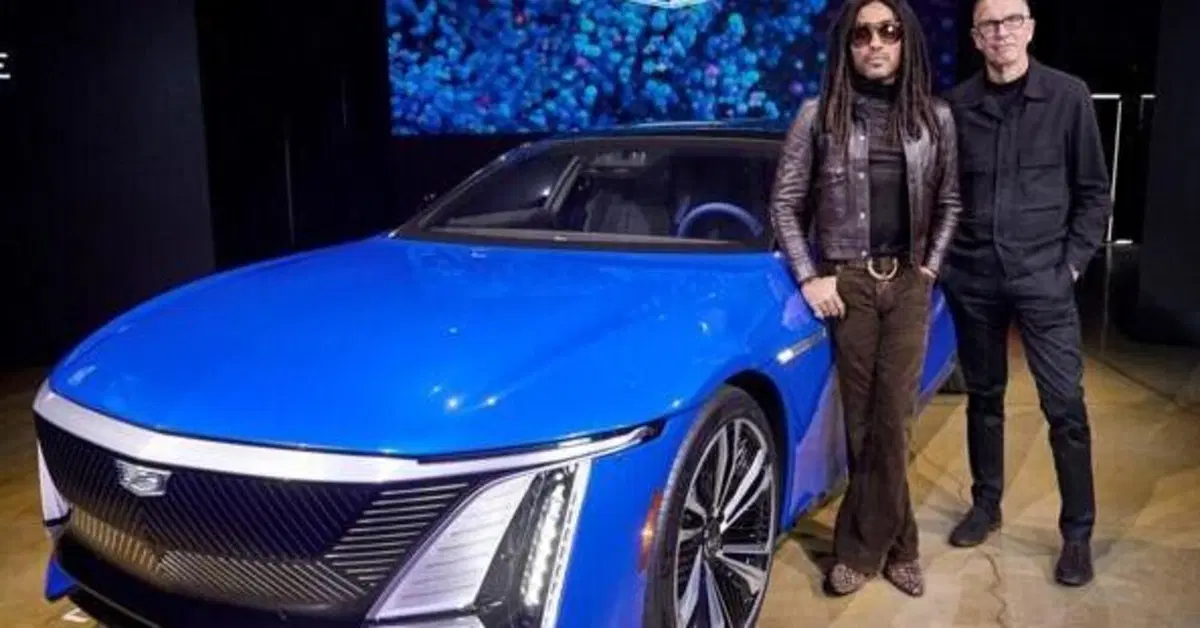 Lenny Kravitz &egrave; il testimonial della Cadillac Celestiq. Ma non guida un'auto da 15 anni
