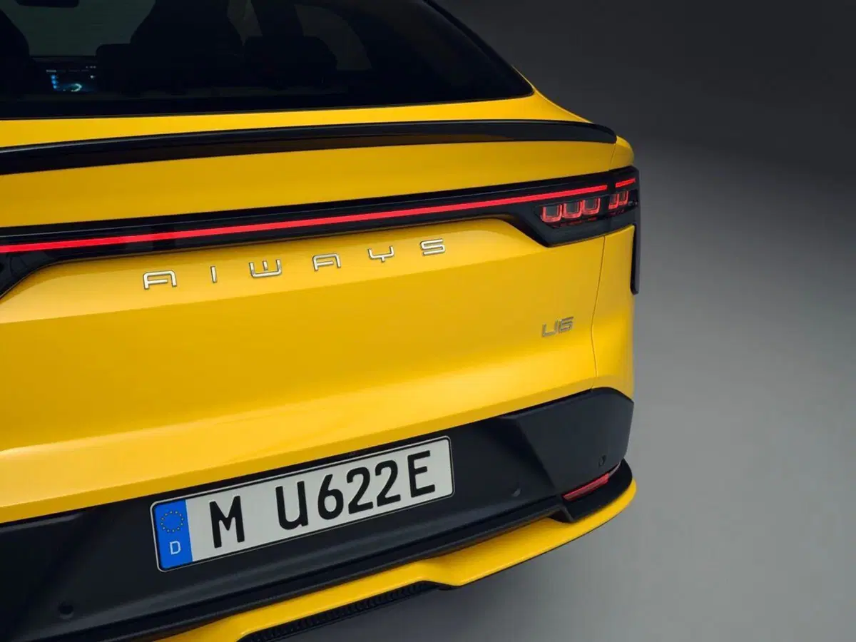 Aiways U6: Suv Coupè elettrico da 218 CV e 400 km (4)