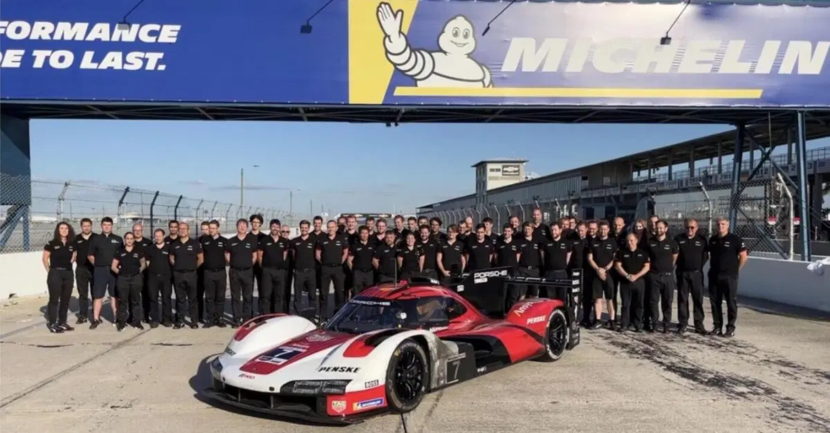 WEC, test monstre per la Porsche LMDh a Sebring: l'equivalente di tre 12 Ore