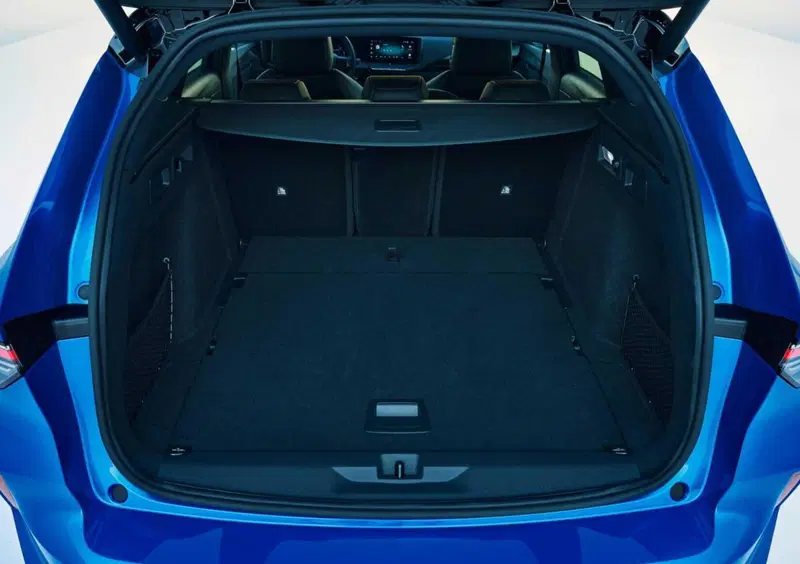 Opel Astra Station Wagon (2022-->>) (19)