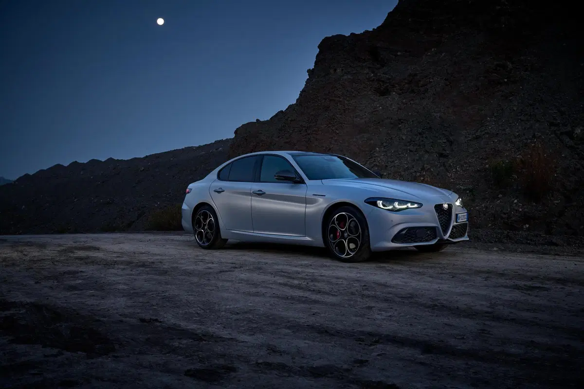 Alfa Romeo Giulia 2023 (5)