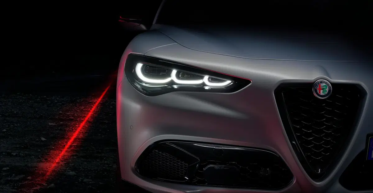 Alfa Romeo Stelvio 2023  (5)