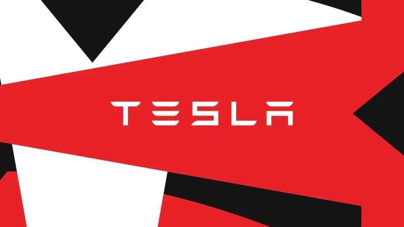 Questa volta sono guai per Tesla: autopilot sotto indagine criminale
