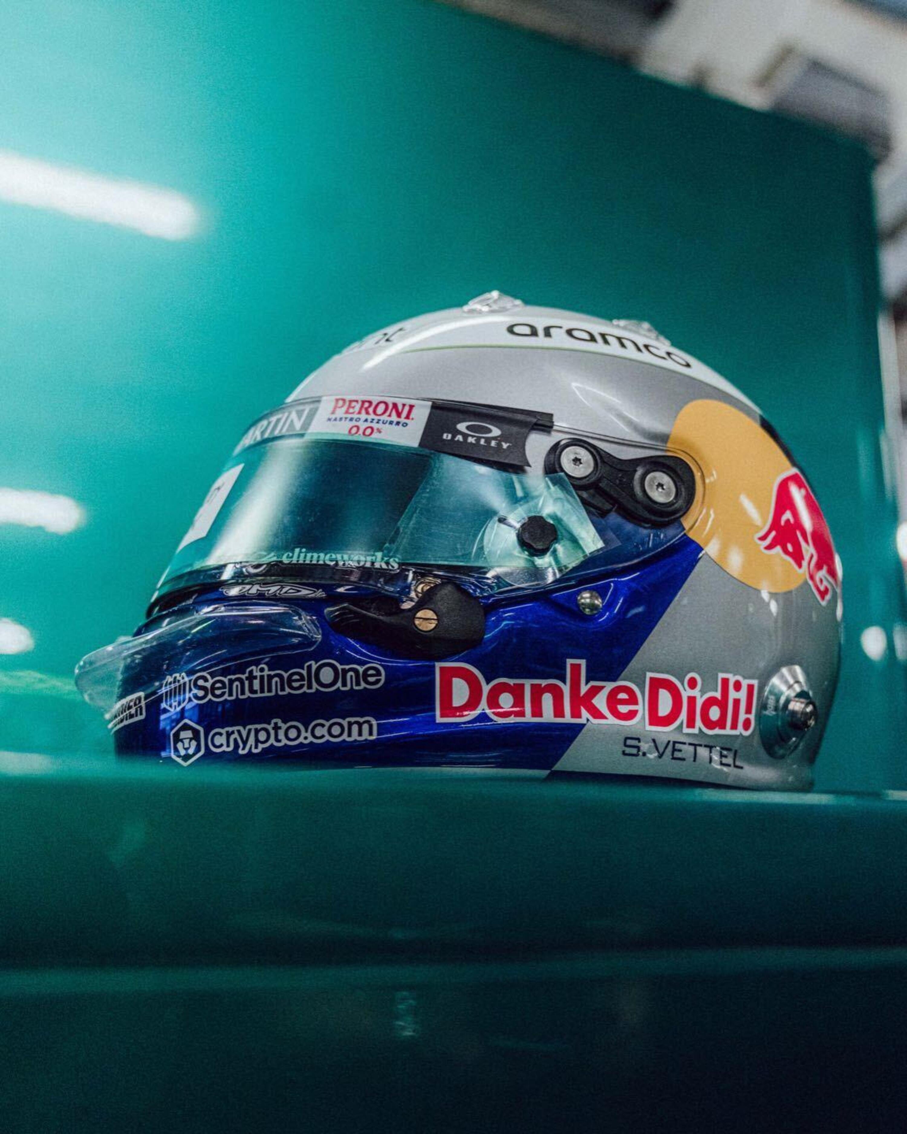 F1: Sebastian Vettel omaggia Dietrich Mateschitz con un casco speciale in Messico