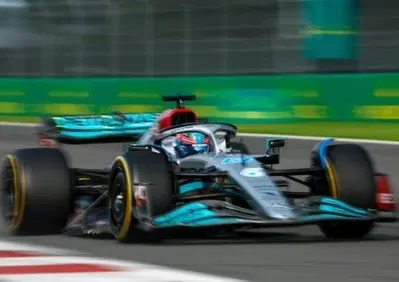F1, GP Messico 2022, FP2: Russell al top. Leclerc a muro