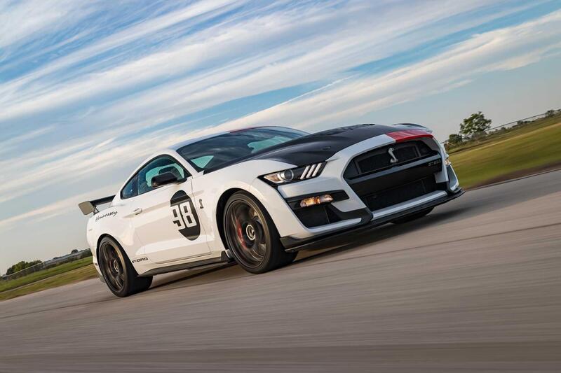 Ford Mustang Shelby GT500, bastano 1.220 Cv?