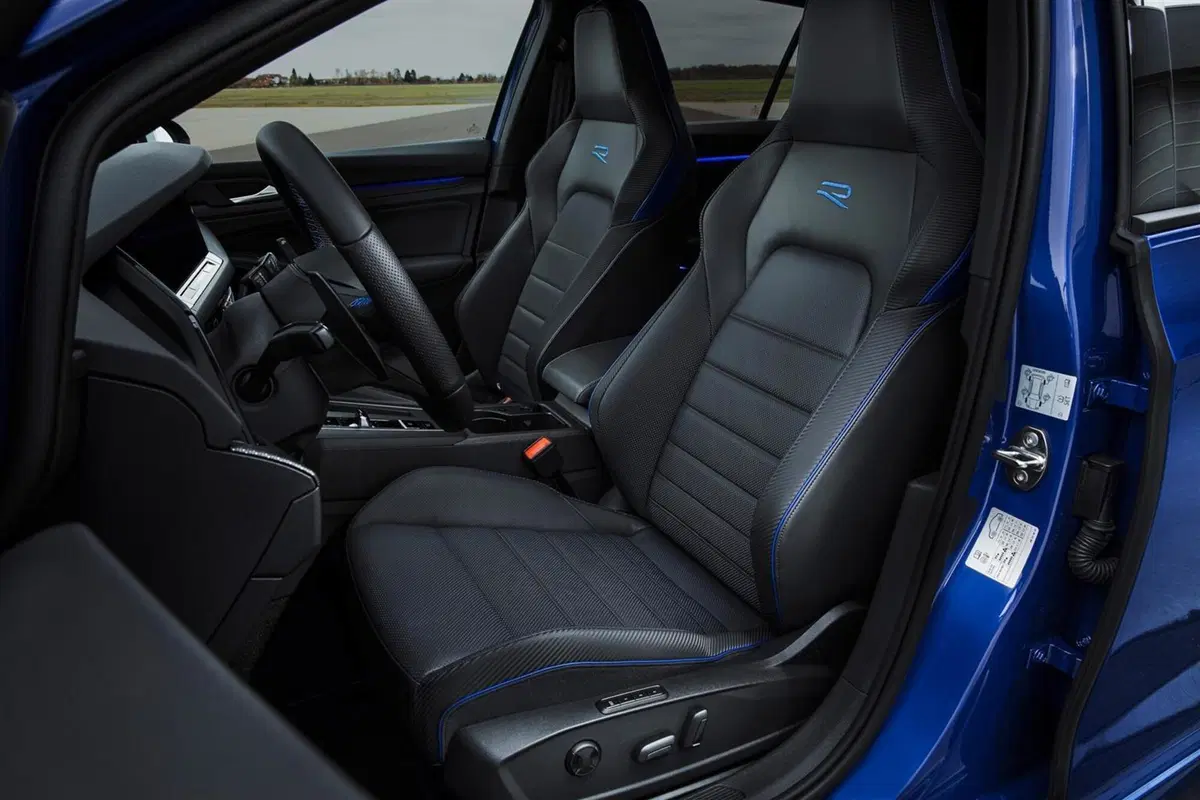 Volkswagen Golf 8 R (2022) (10)