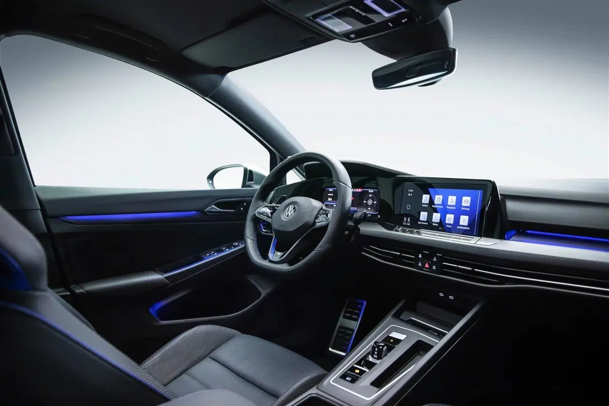 Volkswagen Golf 8 R (2022) (14)