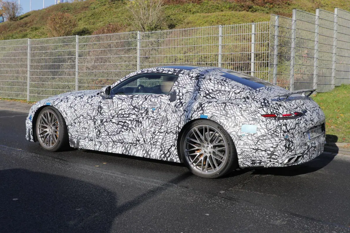 Mercedes AMG GT “Edition 1”, ecco le foto spia (3)