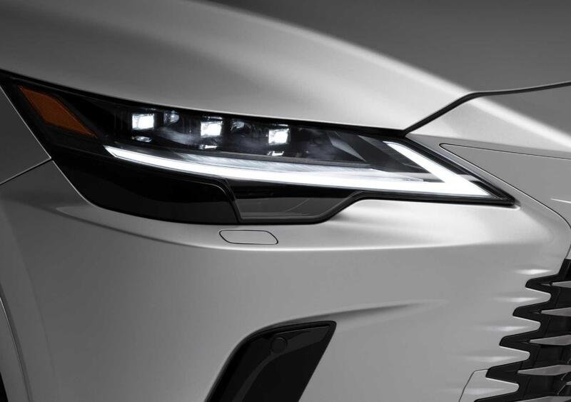Lexus RX (2022-->>) (13)