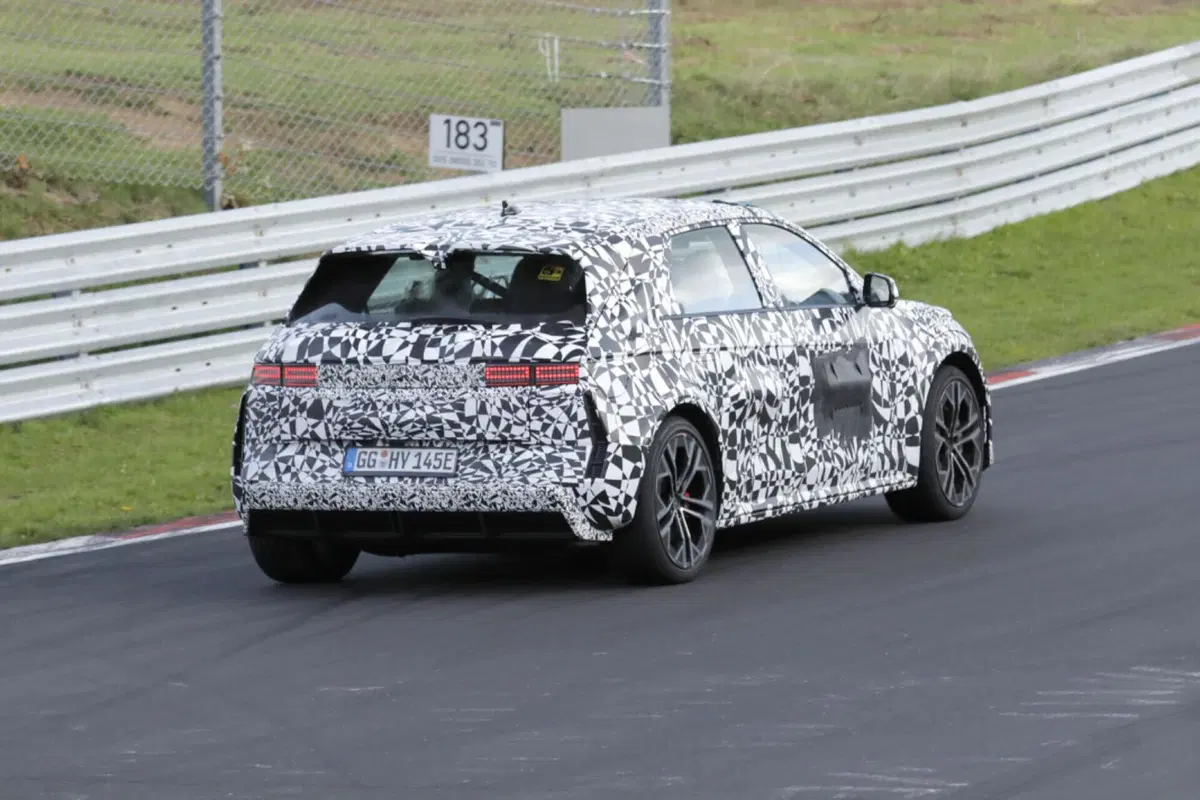 Hyundai Ioniq 5 N, ecco le nuove foto spia (8)