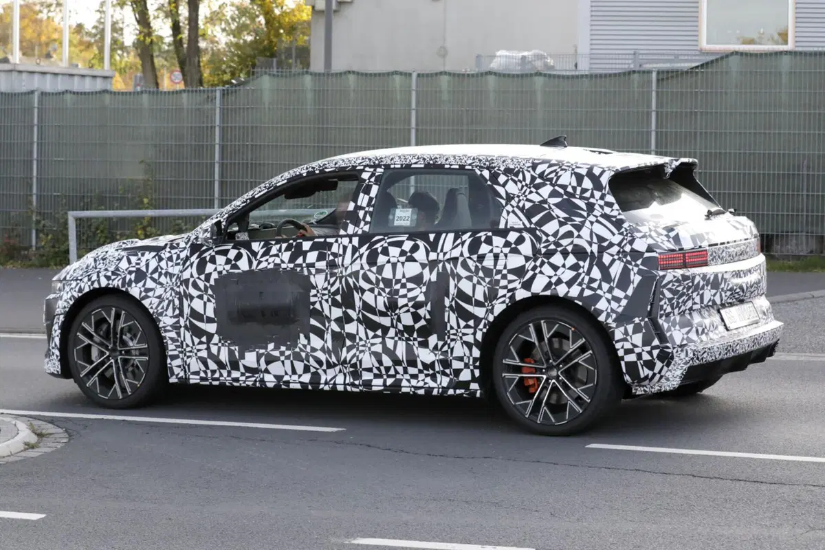 Hyundai Ioniq 5 N, ecco le nuove foto spia (12)