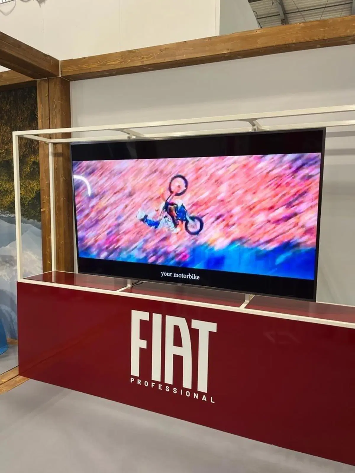 Fiat elettrici all'Eicma: ma quanto sono comodi E-Scudo e E-Ducato per portare le moto?  (7)