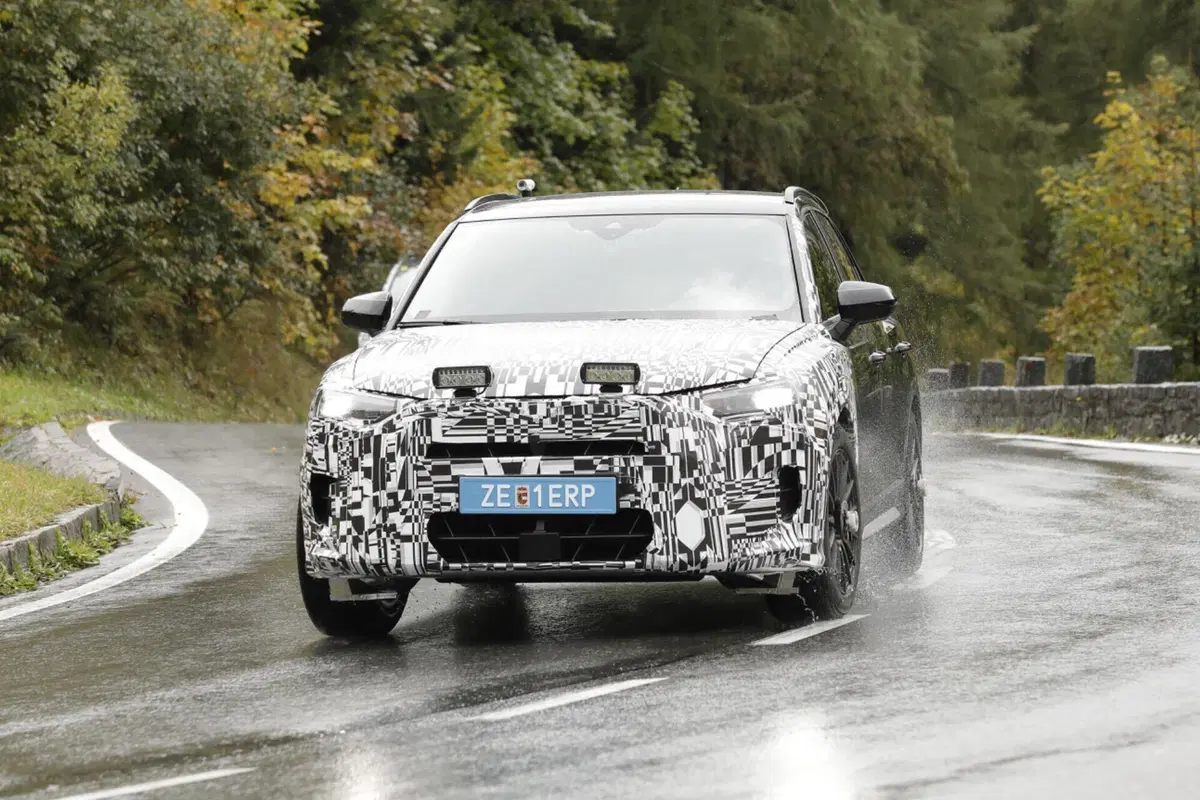 Cupra Terramar 2024, ecco le foto spia (9)
